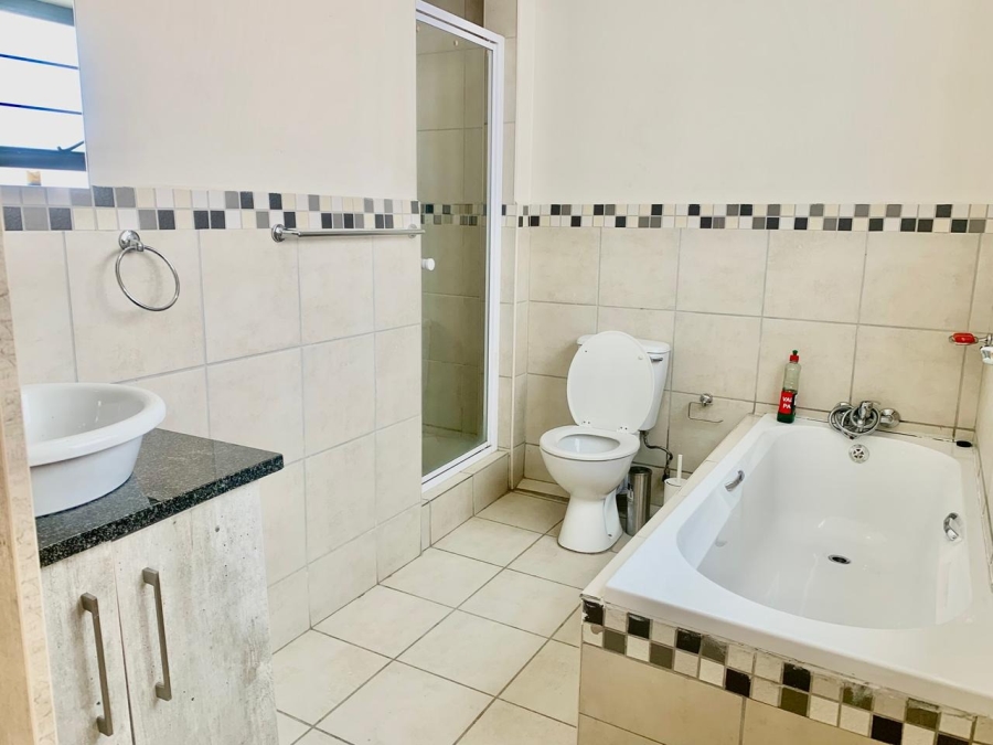 3 Bedroom Property for Sale in Waterval East North West